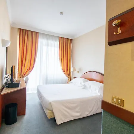מלון Excelsior San Marco 4*